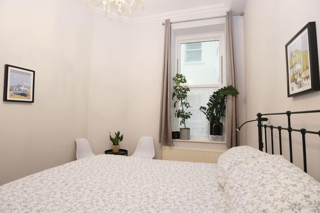 Seagulls Nest- Stylish 1 Bed Seafront Apartment Hastings Kültér fotó
