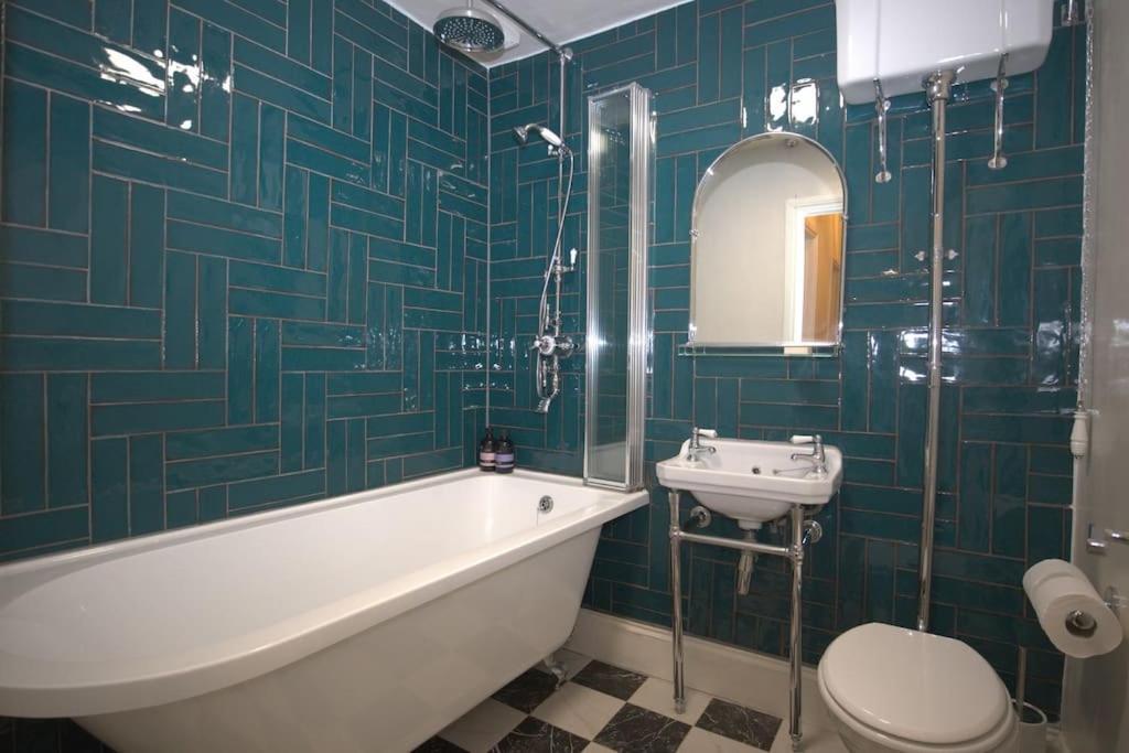 Seagulls Nest- Stylish 1 Bed Seafront Apartment Hastings Kültér fotó